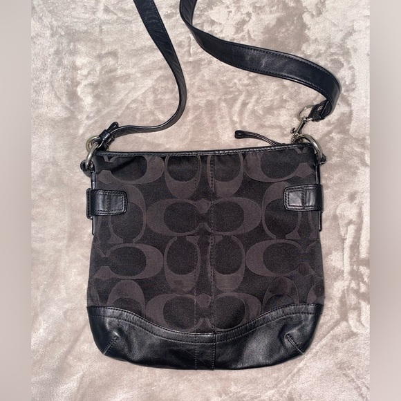 Coach Signature Canvas and Leather Black and Brown Crossbody shoulder Bag - Picture 4 of 10